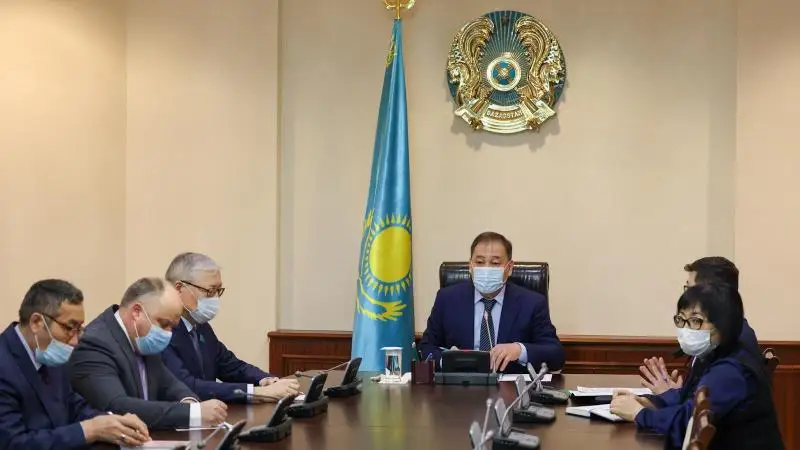 ۆيتسە-پرەمەر كينولاردىڭ قازاق تىلىندەگى اۋدارماسىن سىنعا الدى