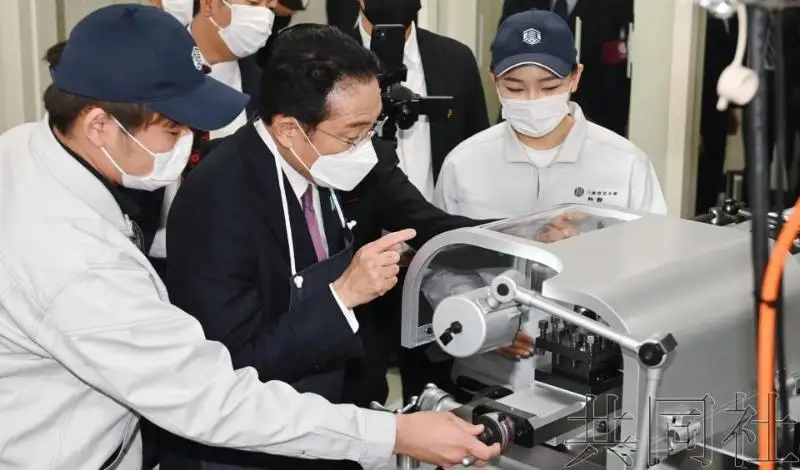 日本首相透露考虑创设“准难民”制度