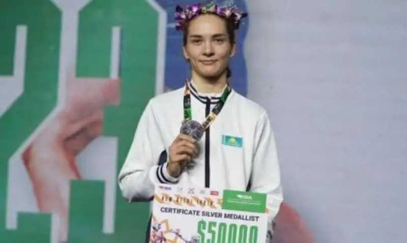 Бокс бўйича ЖЧ: Қозоғистон медаллар жадвалида қайси ўринни эгаллади