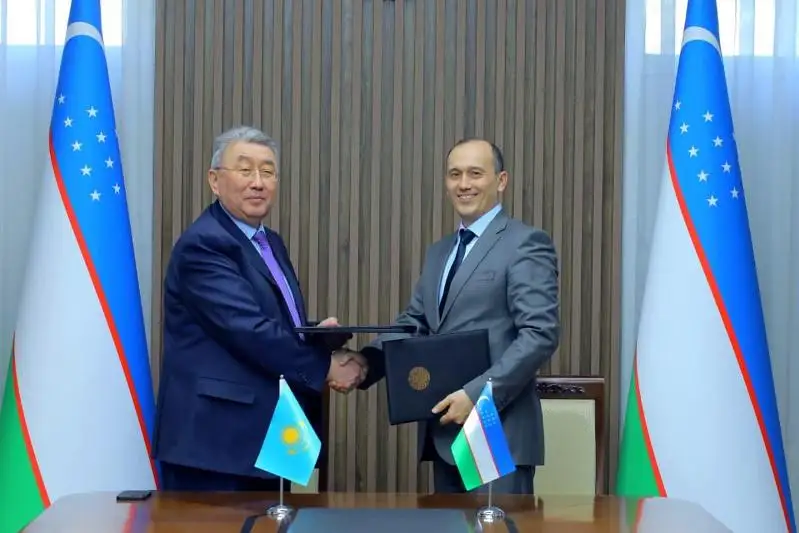 Qazaqstan men Ózbekstan temirjol qatynasyn qalpyna keltiredi