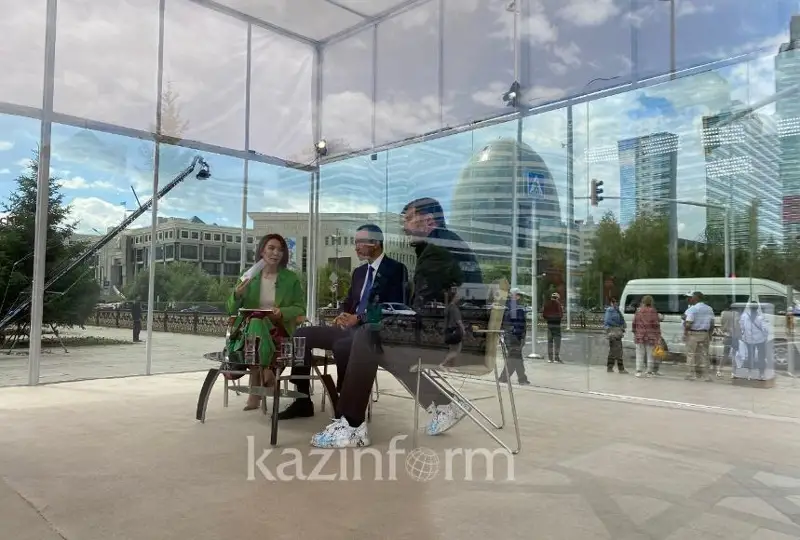 بۇكىل قازاقستاندىقتاردى ەلىمىزدىڭ بولاشاعىن بىرگە قۇرۋعا شاقىرامىن - ماۋلەن اشىمبايەۆ