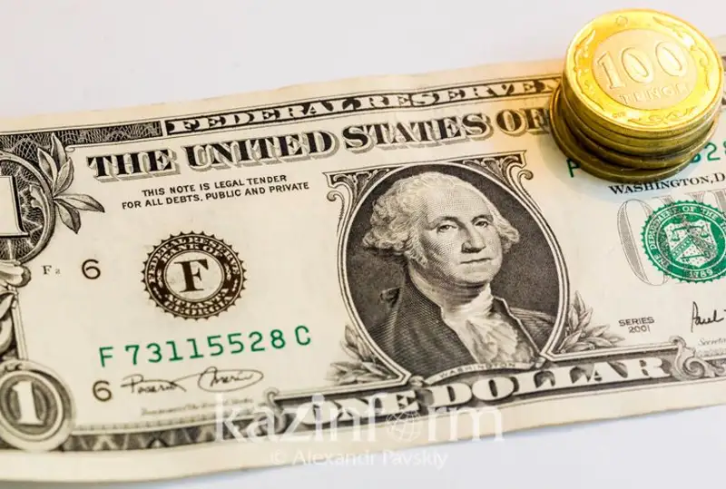 Dollardyń 6 qyrkúıektegi resmı baǵamy belgilendi