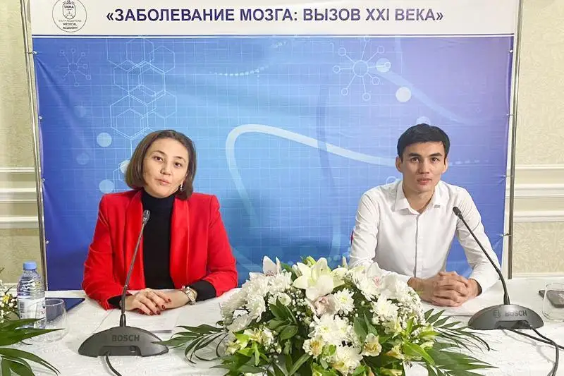 Туркистон вилояти шифокорлари коронавируснинг салбий таъсирига қарши курашишни ўргандилар