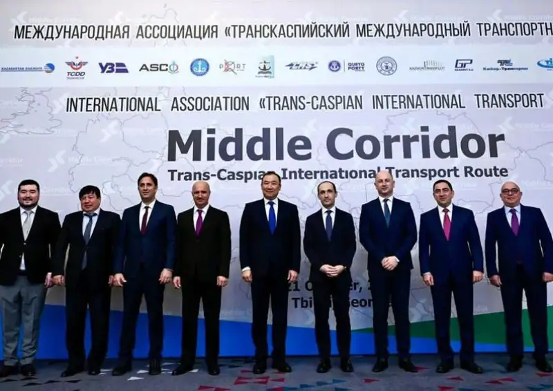 Tbılısıde «Transkaspıı halyqaralyq kólik baǵdarynyń» kezekti jalpy jınalysy ótti