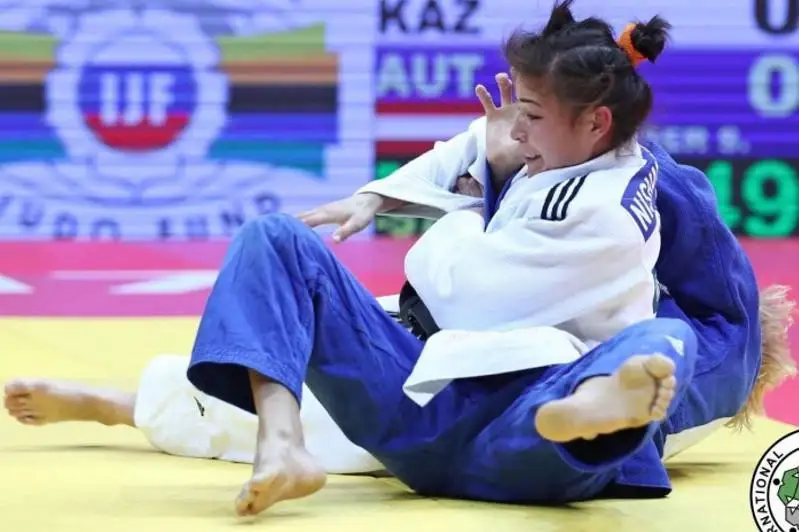 哈萨克斯坦女子柔道选手在以色列大满贯比赛中取得开门红