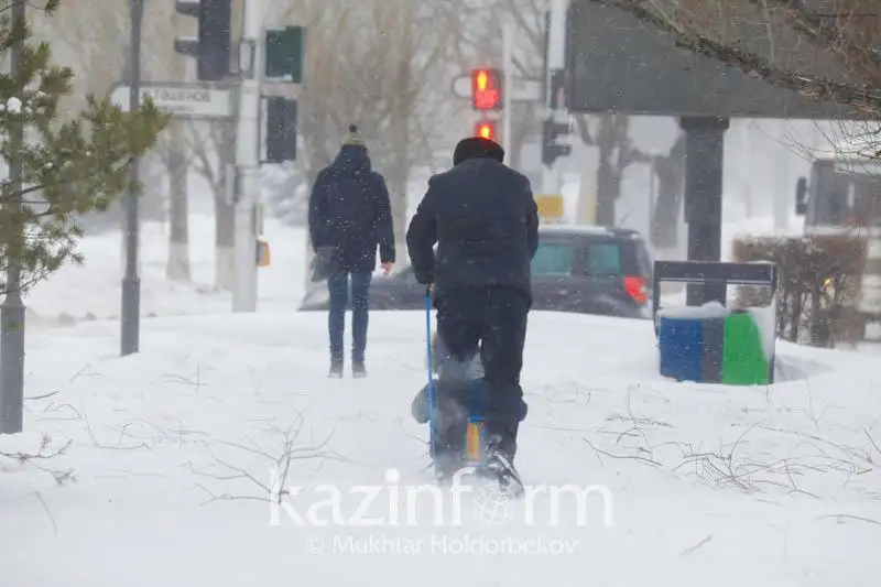 Ижтимоий тармоқларда Қозоғистондаги қор бўрони видеолари тарқалмоқда