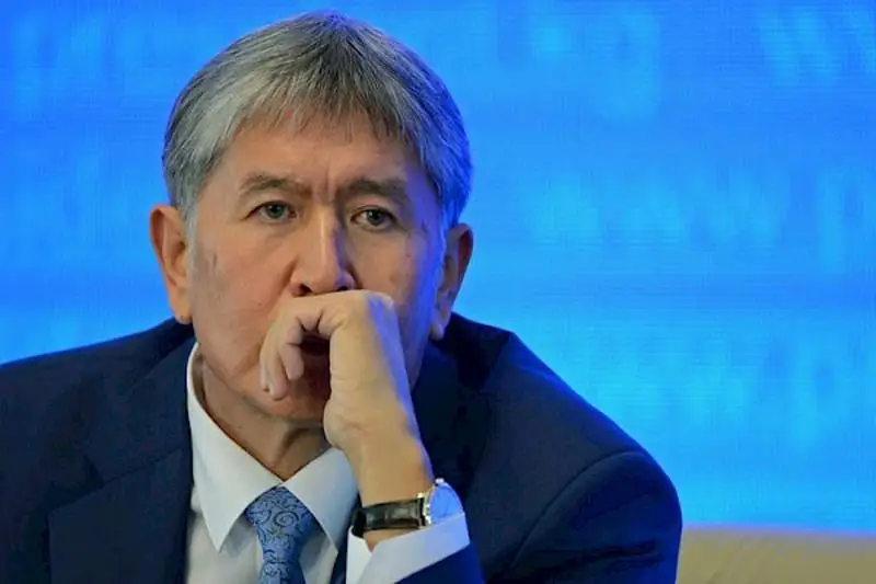 Алмазбек Атамбаев пневмония билан касалланиб, қамоқхонадан касалхонага ўтказилди