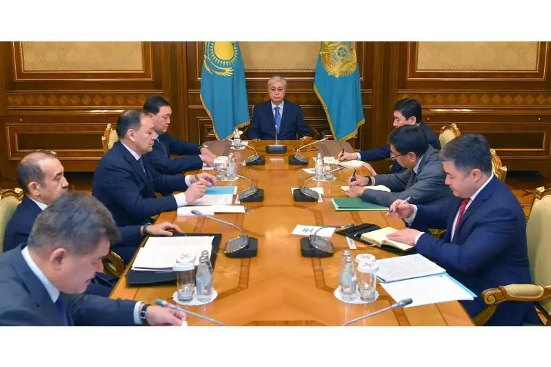 ҚР Президенти коронавирус пандемияси юзасидан йиғилиш ўтказди