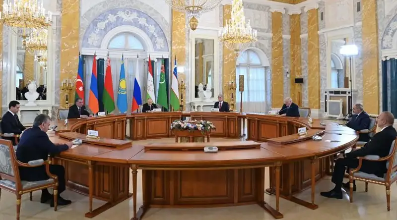ҚР Президенти МДҲ давлатлари раҳбарларининг норасмий учрашувида иштирок этди