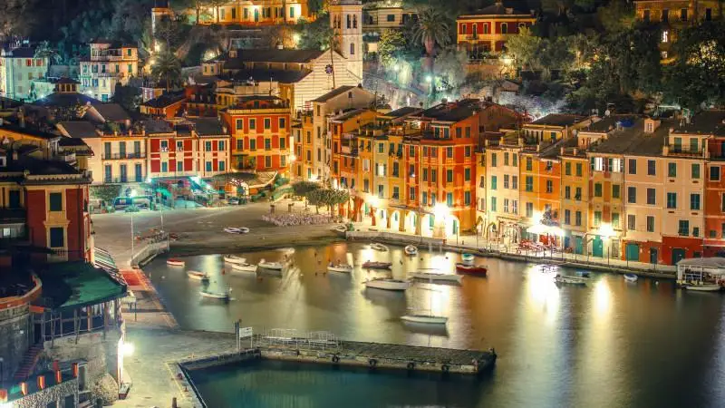 يتاليانىڭ تانىمال قالاسىندا اسىقپايتىن تۋريستەرگە ايىپپۇل سالىنادى