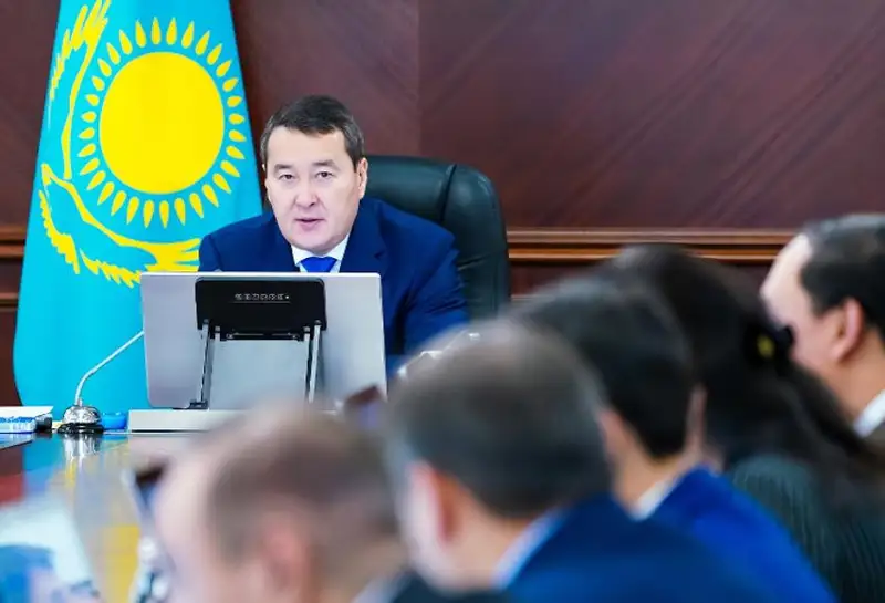 QR Úkimeti janyndaǵy Tehnologııalyq saıasat jónindegi keńestiń otyrysy ótti