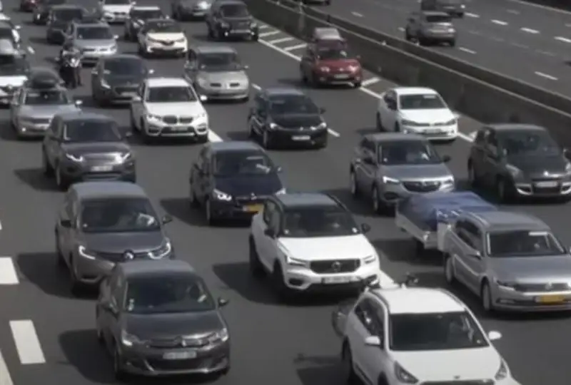 Европаликлар 2035 йилга бориб электромобилларга ўтадилар