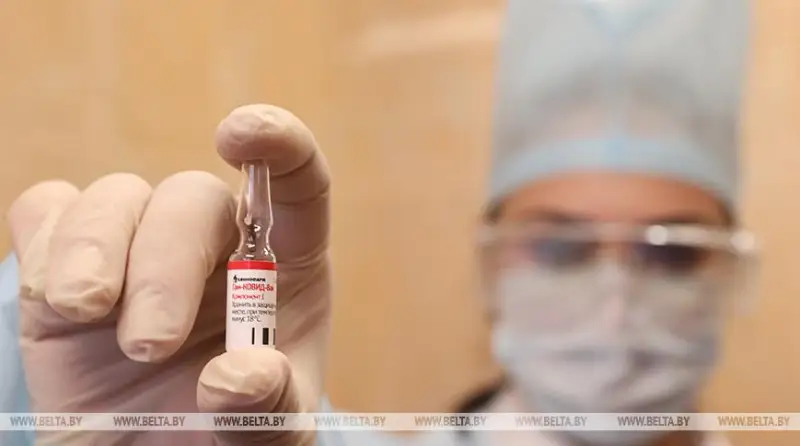 白俄罗斯正在为志愿者接种俄产防新冠疫苗