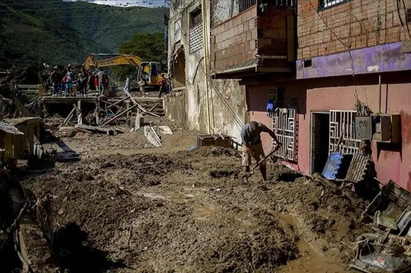 Более 40 человек погибли при наводнении в Венесуэле