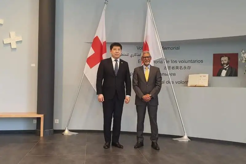 Қозоғистон Қизил Хоч ва Қизил Ярим Ой жамиятлари билан ҳамкорликни муҳокама қилди