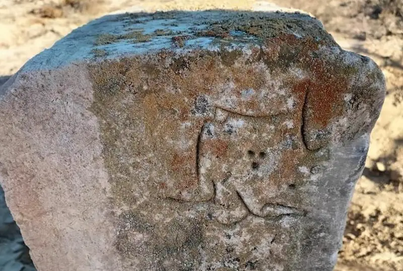 На древнюю могилу наткнулись нефтяники близ Актау