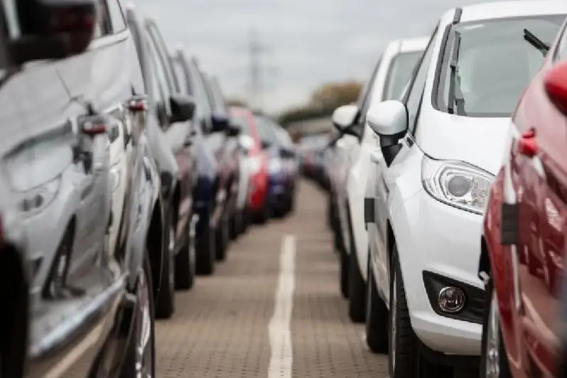 Хитойда минилган автомобиллар сотуви камайди