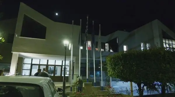 گرەكيادا جارىلعىش تيەلگەن ۇشاق قۇلادى