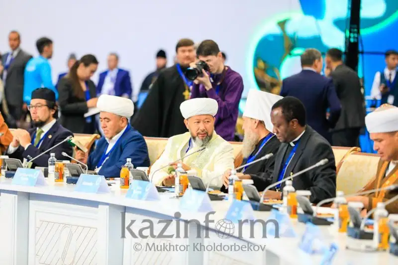 Динлар съездида аёлларнинг жамиятдаги роли биринчи марта муҳокама қилинди