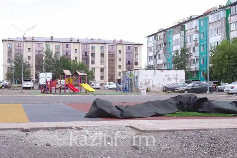游乐设施监管不力致儿童受伤 卡拉干达州地方官员遭撤职处分