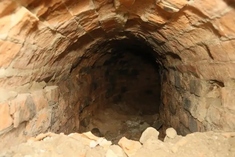 «كوپەس كياتكين قازىناسىن كومگەن»: قوستاناي ورتالىعىنان جەراستى جولى تابىلدى