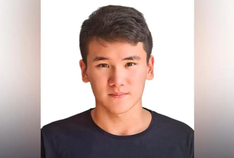 Қозоғистонлик мактаб ўқувчиси информатика бўйича Европа ёшлар олимпиадаси ғолиби бўлди