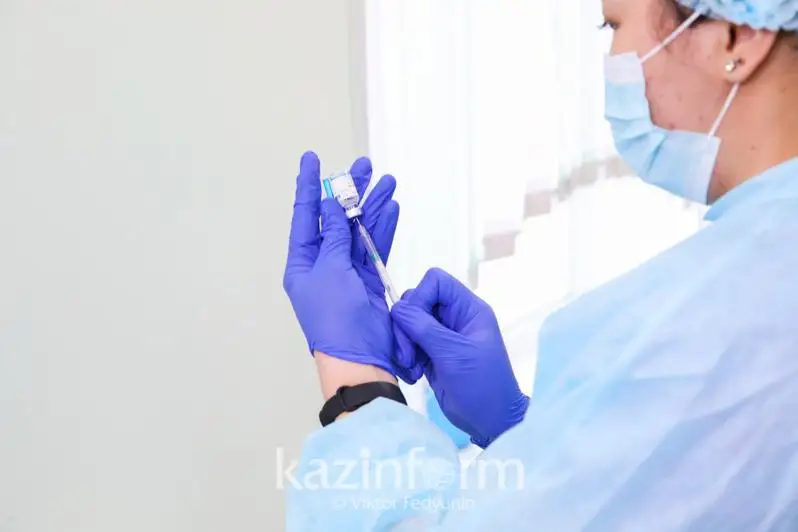 Все вакцины, используемые в Казахстане, прошли полный контроль – Ержан Байтанаев