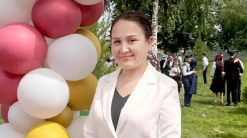 اۋىل مۇعالىمى «بولاشاق» ستيپەندياسىمەن ا ق ش-تىڭ ۋنيۆەرسيتەتىنە وقۋعا ءتۇستى