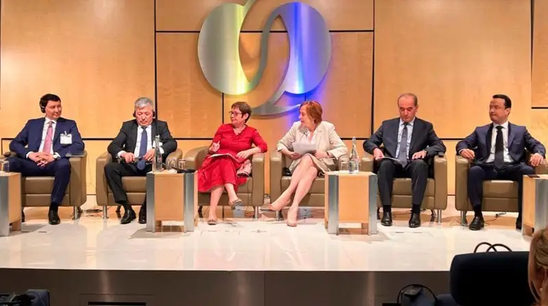 ҚР Молия вазири Лондондаги бизнес-форумда «Янги Қозоғистон» концепцияси ҳақида маълумот берди