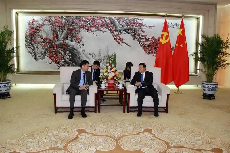 驻华大使会见中国中共中央对外联络部副部长