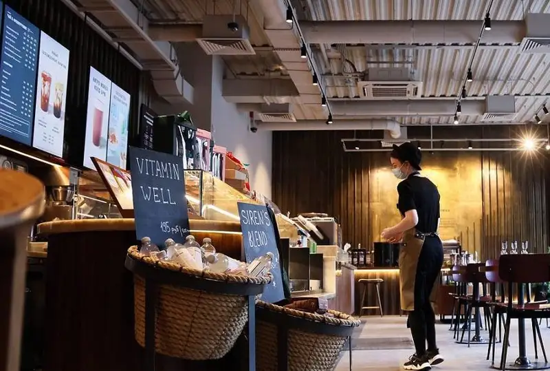 Starbucks álemdik kofe jelisi Reseı naryǵynan ketti