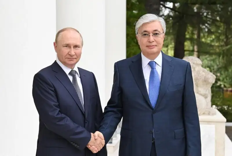 مەملەكەت باسشىسى قاسىم-جومارت توقايەۆ ۆلاديمير پۋتينمەن كەزدەسۋ وتكىزدى