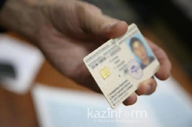 Túrkistandyqtar júrgizýshi kýáligin alý úshin Shymkentke sabylmaıtyn boldy