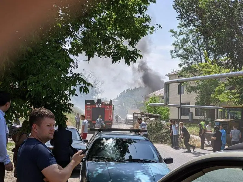 شىمكەنتتەگى جارىلىستان ءۇشىنشى ادامنىڭ قايتىس بولعانى حابارلاندى