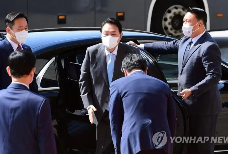 Жанубий Корея ҳукумати Шимолий Кореяга COVID-19га қарши курашишга ёрдам беришга тайёр