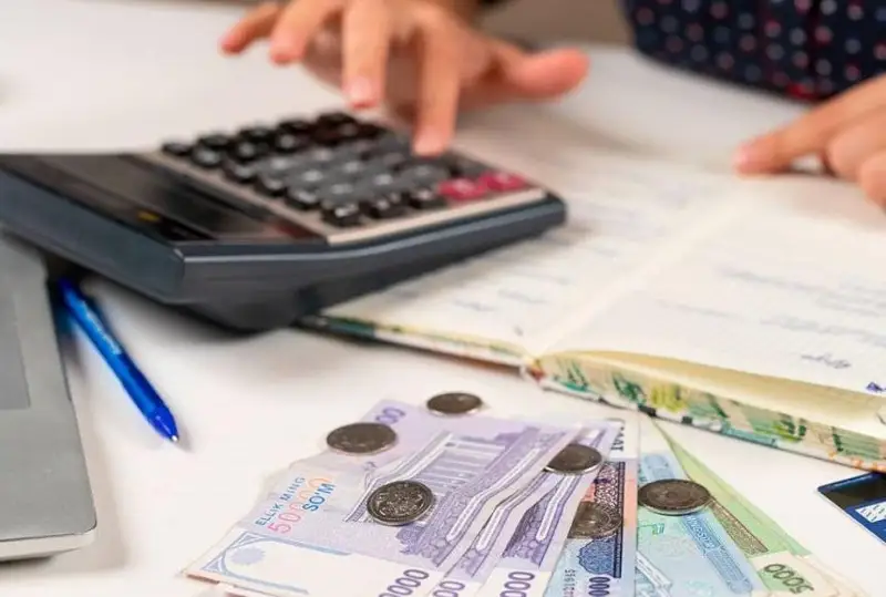 Ózbekstanda ortasha jalaqy 150 myń teńgege jetpeıdi