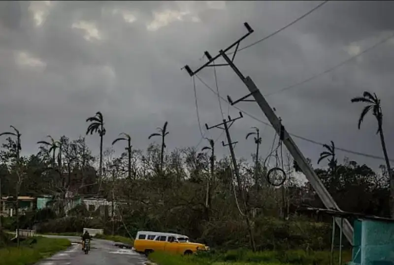 Йен довули туфайли Куба электрсиз қолди