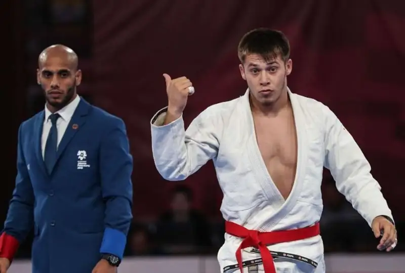 Қозоғистонлик спортчи жиу-житсу бўйича жаҳон чемпионатида олтин медални қўлга киритди