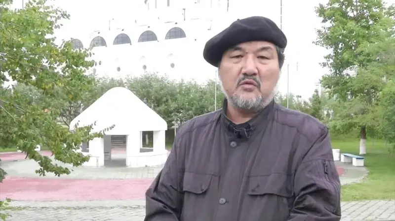 تۇرسىن جۇرتباي، جازۋشى-عالىم: «جاپون شپيونى» دەگەن ايىپپەن الپىس مىڭنان استام ادام اتىلعان