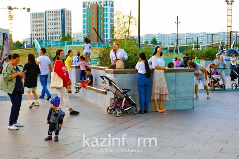On úsh jyl burynǵy halyq sanaǵynan beri qazaqstandyqtar 20% nemese 3,2 mln adamǵa kóbeıdi