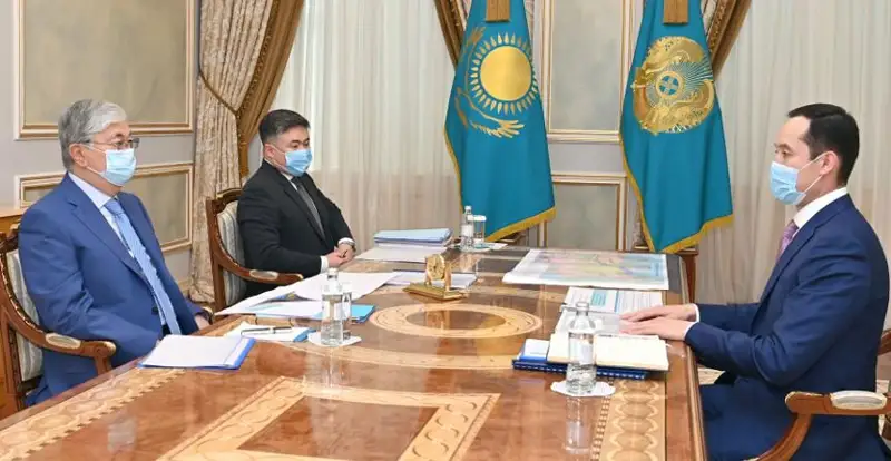 Давлат раҳбари QazaqGaz бошқаруви раисини қабул қилди