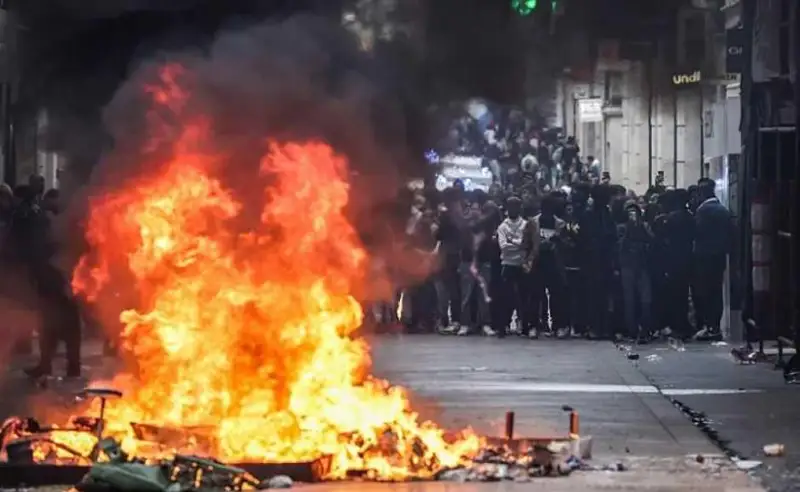 Францияда пенсия ислоҳоти: вазият янада мураккаблашди