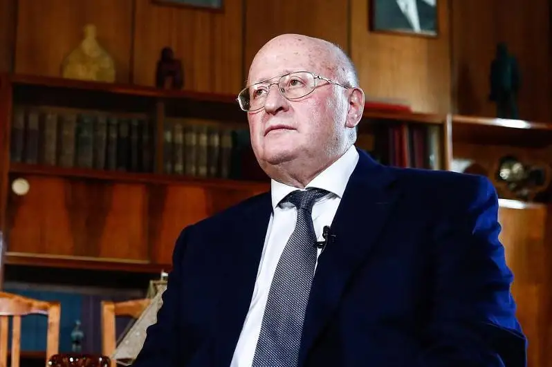 CОVID-19 вакцинасини мослаштириш учун «омикрон» намунаси талаб қилинмайди - Гинцбург