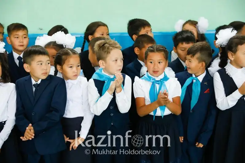 今年首都将为困难家庭在校子女提供4万坚戈/人补贴