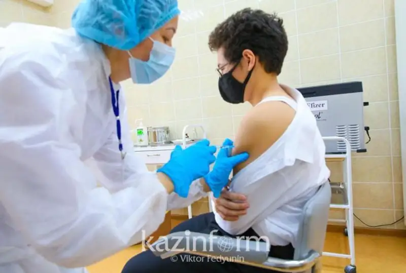 Свыше 767 тыс. подростков полностью привились против КВИ в Казахстане