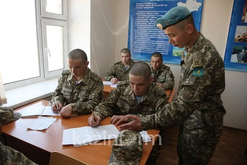 В каких российских учебных заведениях обучаются казахстанские военнослужащие