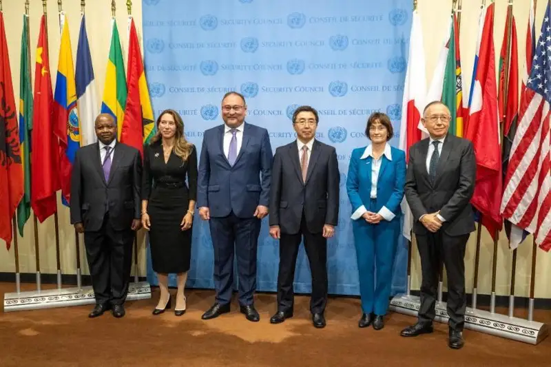 哈萨克斯坦为联合国安理会新成员国举行国旗安放仪式