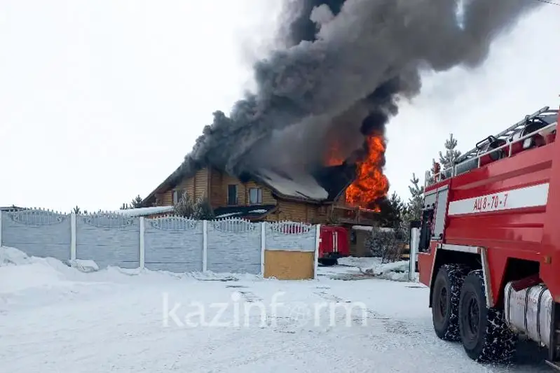 قوسشىدا دەمالىس بازاسى ورتەنىپ جاتىر