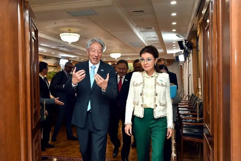 达丽哈·纳扎尔巴耶娃呼吁新加坡在哈萨克斯坦投资