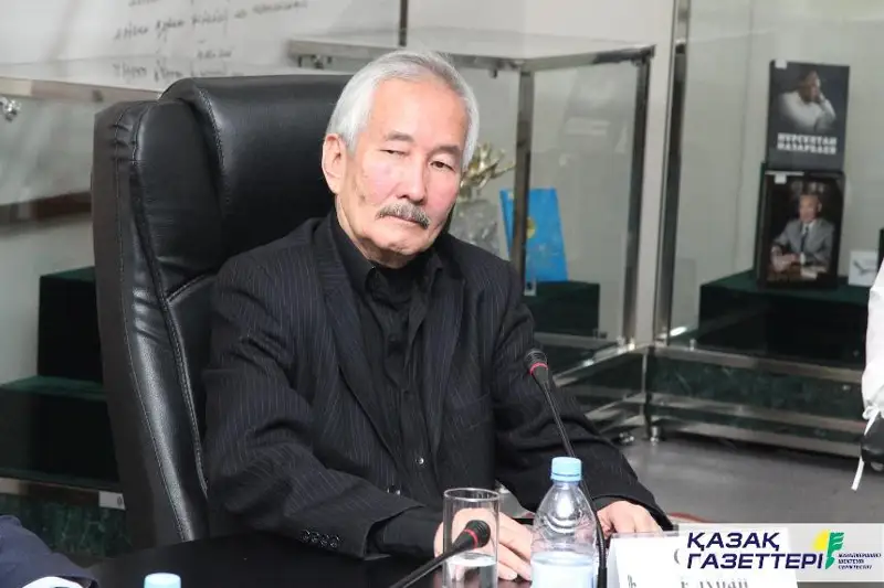 ءبىز ءداستۇرلى ءدىنىمىزدى قالپىنا كەلتىرۋىمىز كەرەك - جازۋشى سماعۇل ەلۋباي